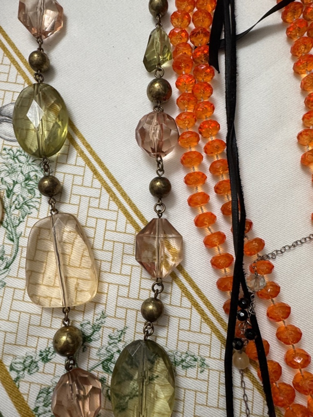 Women's Necklace Bundle Statement Necklaces - Unbranded 16 pieces - Picture 6 of 6